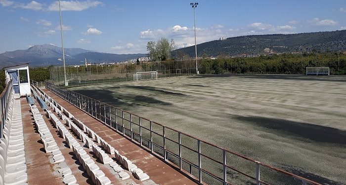 Μπαίνει νέος χλοοτάπητας στο γήπεδο Κεραματών