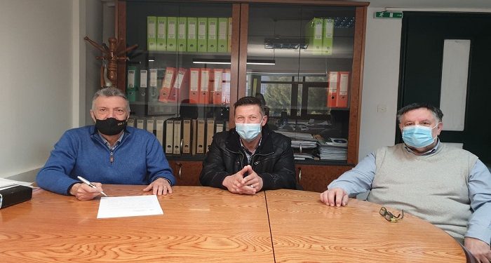 Υπεγράφη η σύμβαση για την αποκομιδή της λυματολάσπης