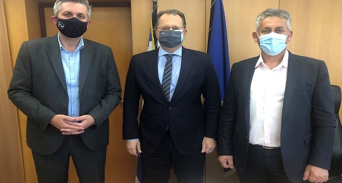 Ο Δήμαρχος Αρταίων, Χρήστος Τσιρογιάννης, στον Υφυπουργό Ψηφιακής Διακυβέρνησης, Γιώργο Στύλιο