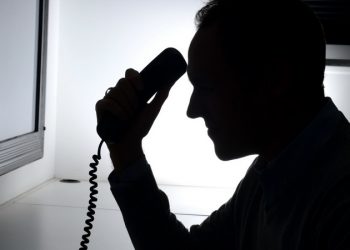 Παριστάνουν τους υπαλλήλους του Ο.Π.Ε.Κ.Ε.Π.Ε. και εξαπατούν τους πολίτες