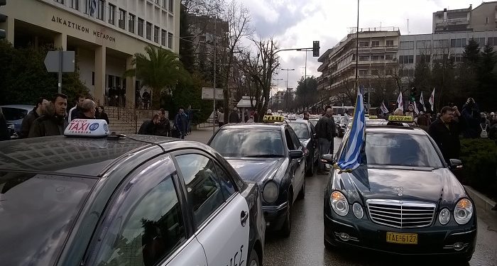 Ενοποιούνται οι έδρες ταξί των Δήμων Ιωαννιτών και Ζίτσας