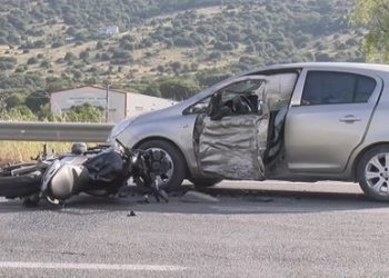 Σύγκρουση ΙΧΕ με μοτοσικλέτα στην Περιφερειακή Οδό