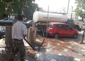 Ολοκληρώθηκε το πλύσιμο και η απολύμανση των υπογειοποιημένων κάδων – Συνεχίζονται οι παρεμβάσεις για μια καθαρή πόλη