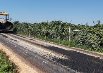 6 χλμ ασφαλτοστρώσεων σε Πλησιούς και Κιρκιζάτες.