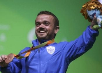 Ο Δήμος Ιωαννιτών τιμά τον Δημήτρη Μπακοχρήστο