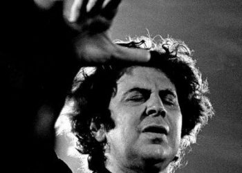 Έφυγε από τη ζωή ο σπουδαίος Έλληνας μουσικοσυνθέτης Μίκης Θεοδωράκης.