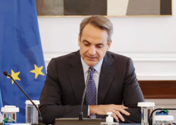 Υποχρεωτικός o εμβολιασμός για τους άνω των 60