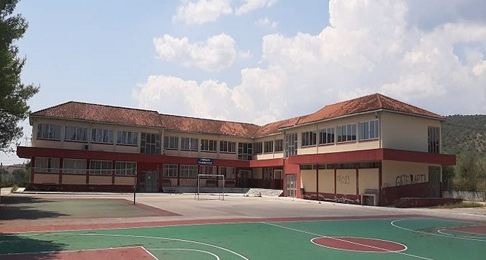 Υπογράφηκε η σύμβαση για τρία σχολικά γυμναστήρια