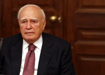 Πέθανε ο Κάρολος Παπούλιας