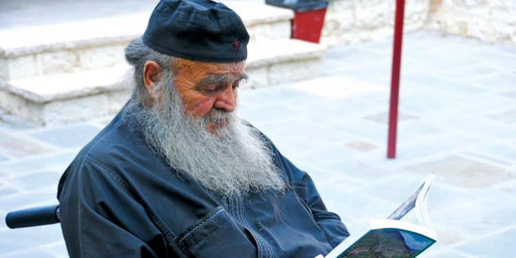 Εκοιμήθη ο παπα-Θανάσης, η “ψυχή” της Ντουραχάνης