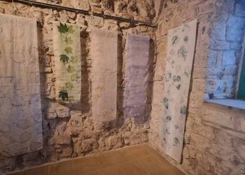 Eικαστική έκθεση της Σοφίας Μπόμπολη