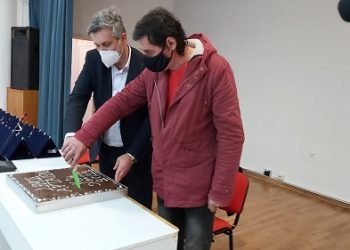 Η οικογένεια του Δήμου Αρταίων έκοψε την Πρωτοχρονιάτικης πίτα της, μοιράζοντας ευχές