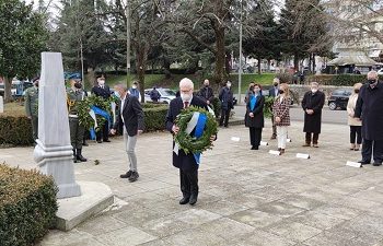 Επιμνημόσυνη δέηση και κατάθεση στεφάνων στο Ηρώο Μπιζανομάχων