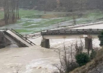 Προς ολοκλήρωση η τοποθέτηση της γέφυρας στον ποταμό Άραχθο