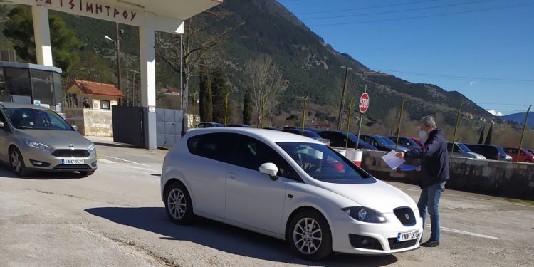 ΚΚΕ: Εξόρμηση στο στρατόπεδο “Κατσιμήτρου”