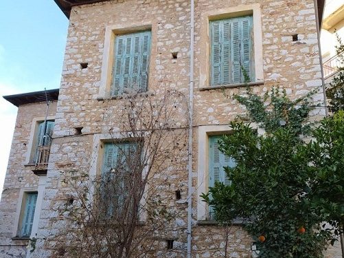 Υπογράφηκε η σύμβαση για την ανακατασκευή της οικίας Κανδηλά
