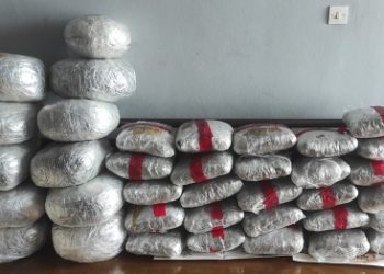 Ποσότητα 50 κιλών ακατέργαστης κάνναβης βρέθηκε εγκαταλελειμμένη σε παραμεθόρια περιοχή των Ιωαννίνων