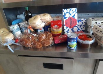 100 εορταστικά πακέτα μοίρασε ο Ο.Κ.Π.Α.Π.Α.