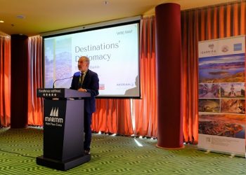 Παρουσίαση της πόλης των Ιωαννίνων στα Τίρανα