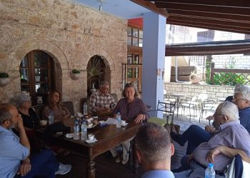 Συνάντηση δημοτικής παράταξης Ιωάννινα_2023 με μέλη της διοίκησης του Συλλόγου του Ιστορικού Κέντρου «Τα Παλιά Γιάννινα»
