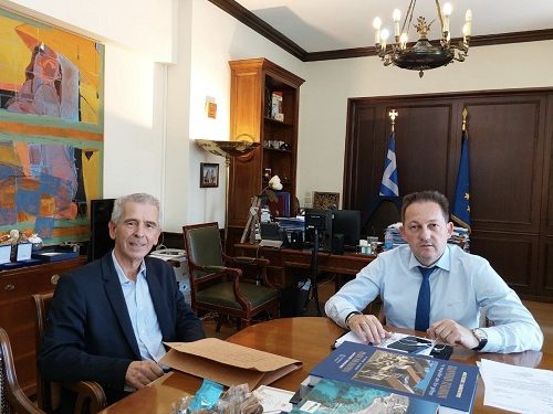 Συνάντηση του Σταύρου Καλογιάννη με τον Αναπληρωτή Υπουργό Εσωτερικών κ. Στ. Πέτσα, για τα έργα υποδομής και ανάπτυξης της Περιφέρειας Ηπείρου και των Δήμων.
