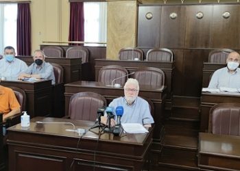 Απαντήσεις του Δημάρχου για Δομπόλη, σχολικές καθαρίστριες και Αστυνομικό Μέγαρο