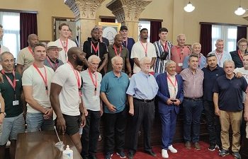 Θερμή υποδοχή για τους παλαίμαχους του Άγιαξ