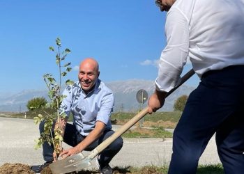 Γ. Αμυράς: «Συγκινητικό να βρισκόμαστε δίπλα στην Εθνική Ελληνική Μειονότητα της Αλβανίας την παραμονή της 28ης Οκτωβρίου»