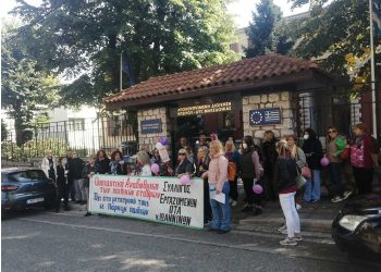 Μαζική κινητοποίηση των εργαζόμενων στους παιδικούς σταθμούς ενάντια στην αύξηση της λειτουργίας των παιδικών σταθμών