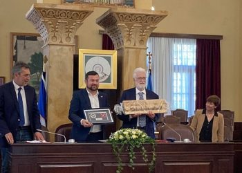 Αδελφοποιήθηκαν οι Δήμοι Ιωαννιτών και Σβέρτε