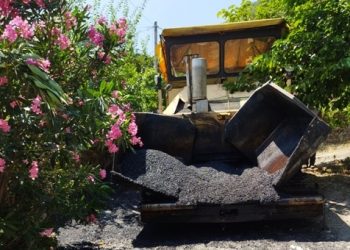 Ξεκινάει η Β’ Φάση του έργου «Βελτίωση οδοποιίας – Ασφαλτοστρώσεις – Τσιμεντοστρώσεις» που αφορά 12 Κοινότητες