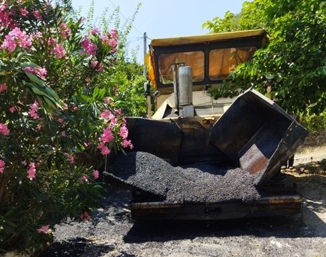 Ξεκινάει η Β’ Φάση του έργου «Βελτίωση οδοποιίας – Ασφαλτοστρώσεις – Τσιμεντοστρώσεις» που αφορά 12 Κοινότητες