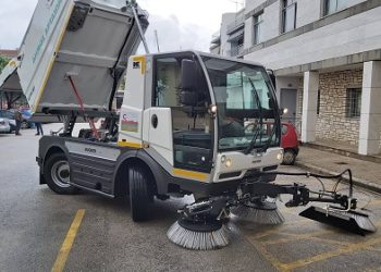 Ένα νέο υπερσύγχρονο σάρωθρο, (σκούπα) αξίας 223.000 ευρώ, στην Υπηρεσία καθαριότητας του Δήμου Αρταίων