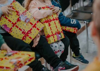 Δήμος Δωδώνης: Δώρα στους μαθητές