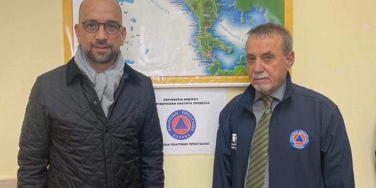 Κώστας Μπάρκας: Επίσκεψη στο Τμήμα Πολιτικής Προστασίας Πρέβεζας