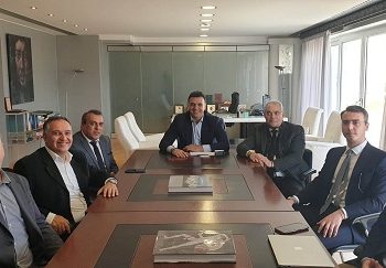 Με τον Υπουργό Βασίλη Κικίλια συναντήθηκε η Νέα Ενωση Ξενοδόχων Π.Ε Πρέβεζας