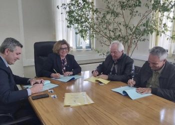 Η Δημοτική Αρχή Άρτας στο πλευρό των φοιτητών των πανεπιστημιακών σχολών της Άρτας: Επιδοτεί τις μετακινήσεις των φοιτητών