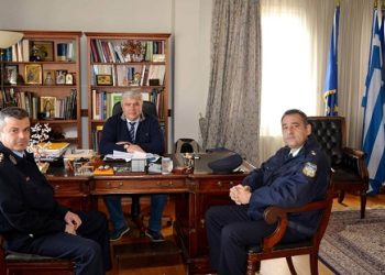 Συνάντηση του Δημάρχου Πρέβεζας με τον Αστυνομικό Διευθυντή και τον Διοικητή της Τροχαίας