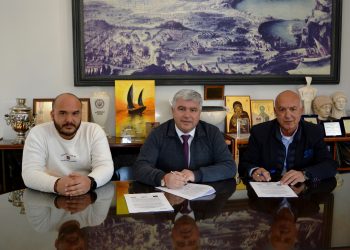 Υπεγράφη η σύμβαση για τα συμπληρωματικά έργα αναβάθμισης Αλιευτικού Καταφυγίου Πρέβεζας