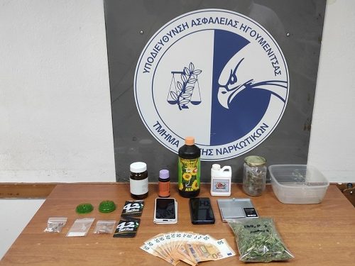 Βρέθηκαν στο σπίτι του ναρκωτικά και σύνεργα