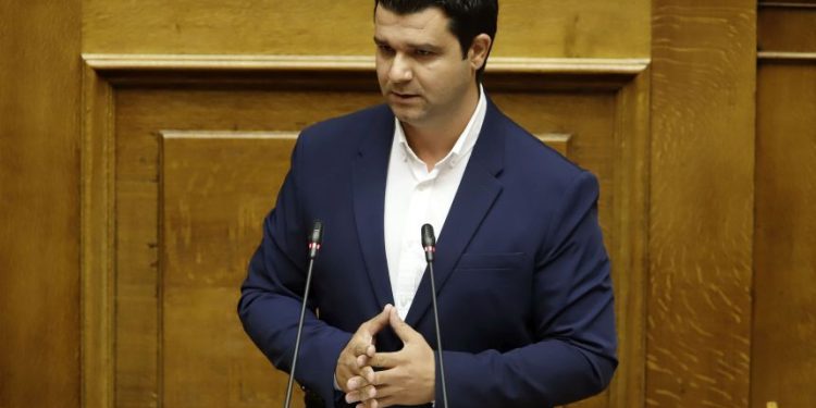 Κάτσης: Για την πώληση του λιμανιού Ηγουμενίτσας και τον σιδηροδρομικό αποκλεισμό της Ηπείρου