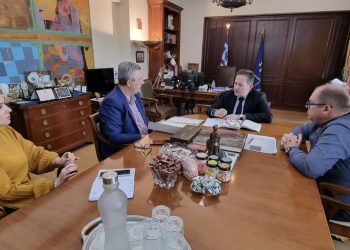 Με θετικές ειδήσεις η συνάντηση Τσιρογιάννη –  Πέτσα