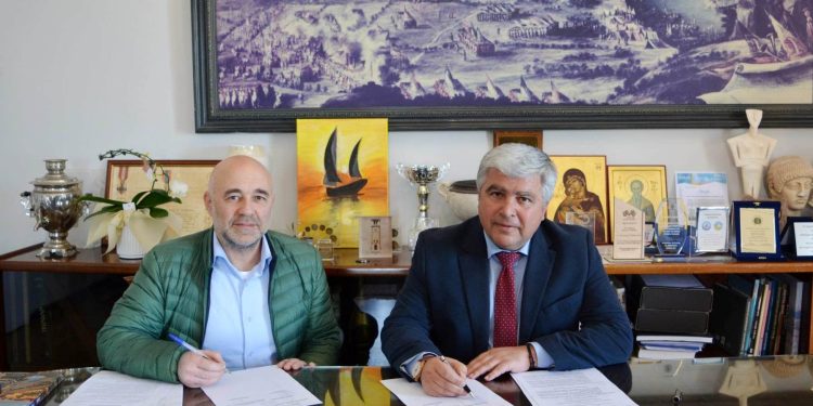 Κατασκευή σύγχρονου γηπέδου ποδοσφαίρου 5Χ5 στο Λούρο