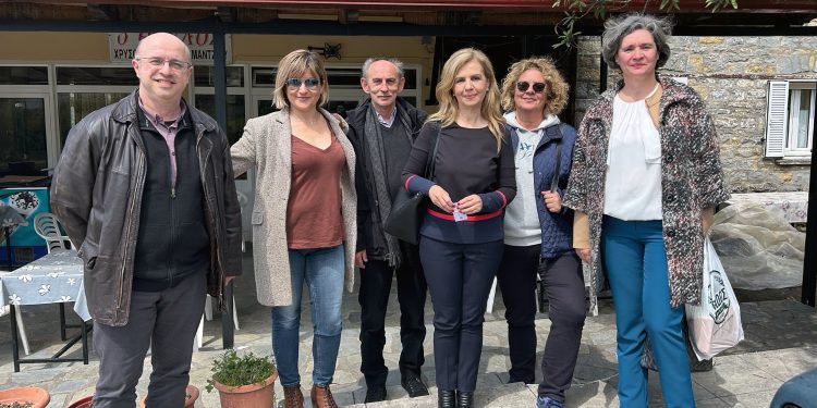 Επίσκεψη στο Βουτσαρά η Μερόπη Τζούφη