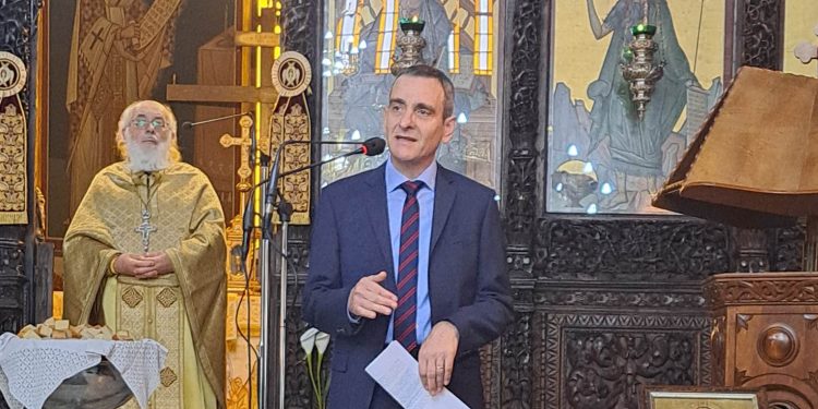 Άρτα: Επιμνημόσυνη δέηση για τα 26 θύματα που χάθηκαν στον βομβαρδισμό το Πάσχα του 1941