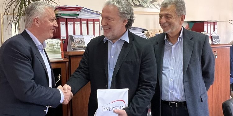 Στο πλευρό των 160 άπορων οικογενειών του Δήμου Ζίτσας η Energean