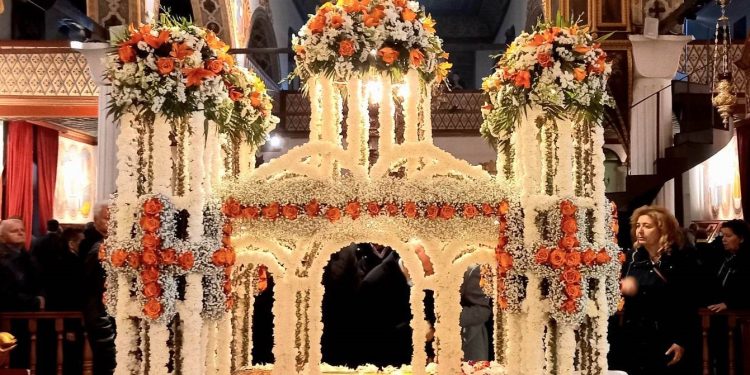 Με κατάνυξη η ακολουθία της Αποκαθήλωσης