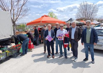 Στη λαϊκή αγορά Σεισμοπλήκτων κλιμάκιο του ΣΥΡΙΖΑ-ΠΣ Ιωαννίνων