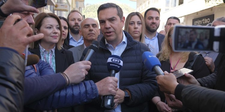 Αλ. Τσίπρας: Αυτό θα είναι το τελευταίο Πάσχα που το τραπέζι στο σπίτι θα είναι τόσο φτωχό