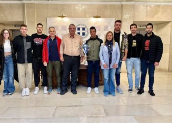 Με το χρυσό κύπελλο στον Περιφερειάρχη Ηπείρου ο Ν.Ο.Ι.